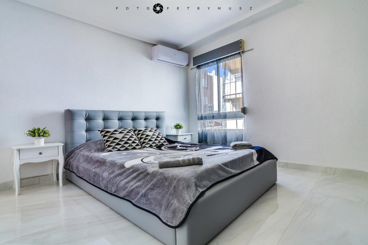 Apartamento Edificio Urizaga Torrevieja Exterior foto